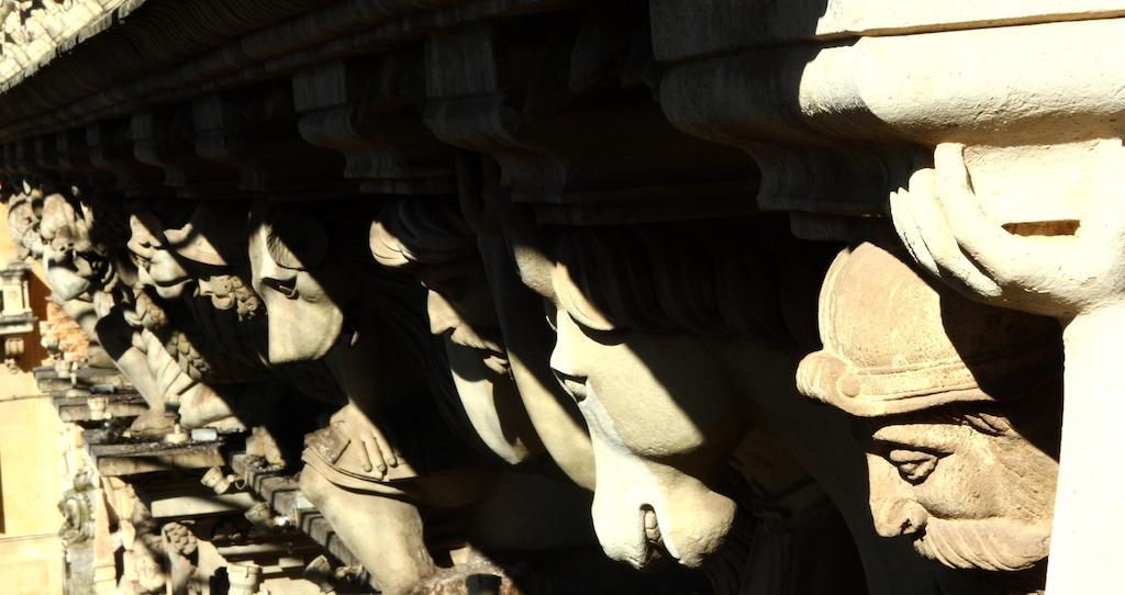 Dei Due Portoni Suite Storica Lecce Zimmer foto