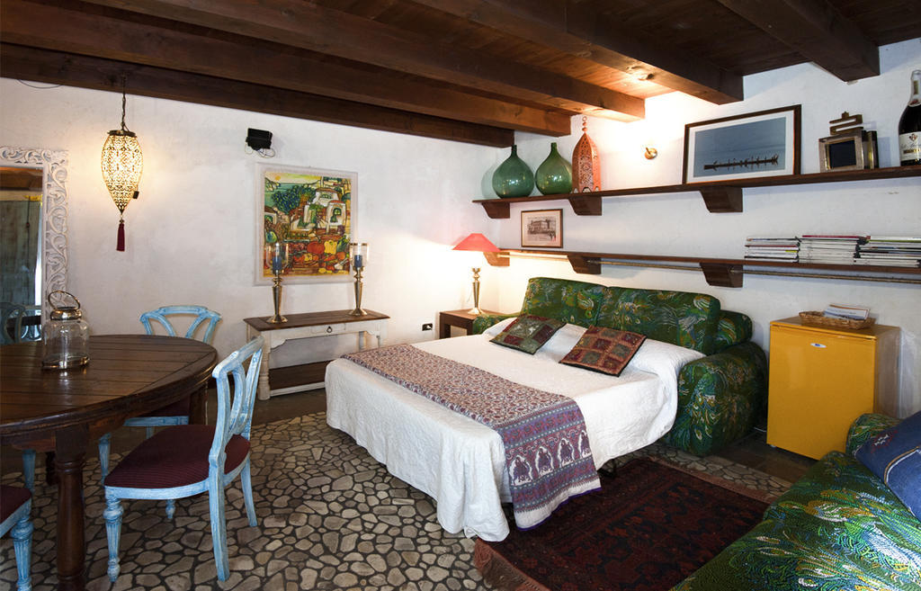 Dei Due Portoni Suite Storica Lecce Exterior foto